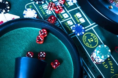 Sweet Bonanza cluster payout display with cascading symbols